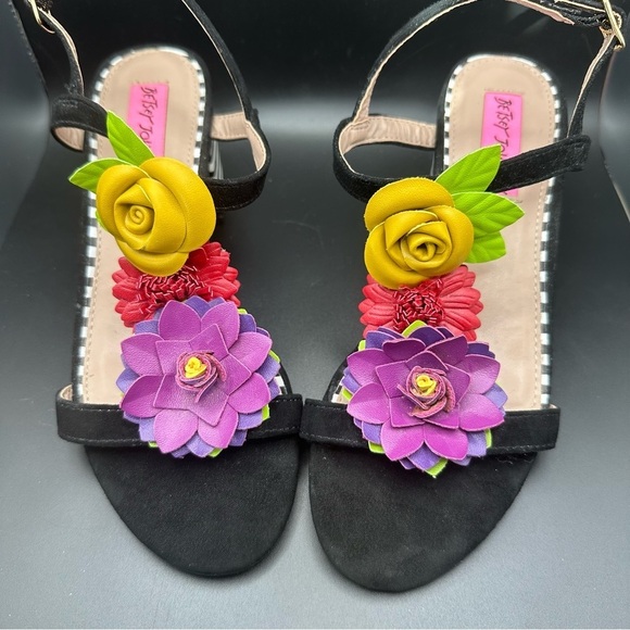 Betsey Johnson Black and Yellow Floral Sandals- Size 5 - Picture 1 of 10